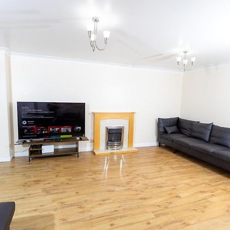 Villa 5-Bed Modern & Luxurious House Snodland Esterno foto