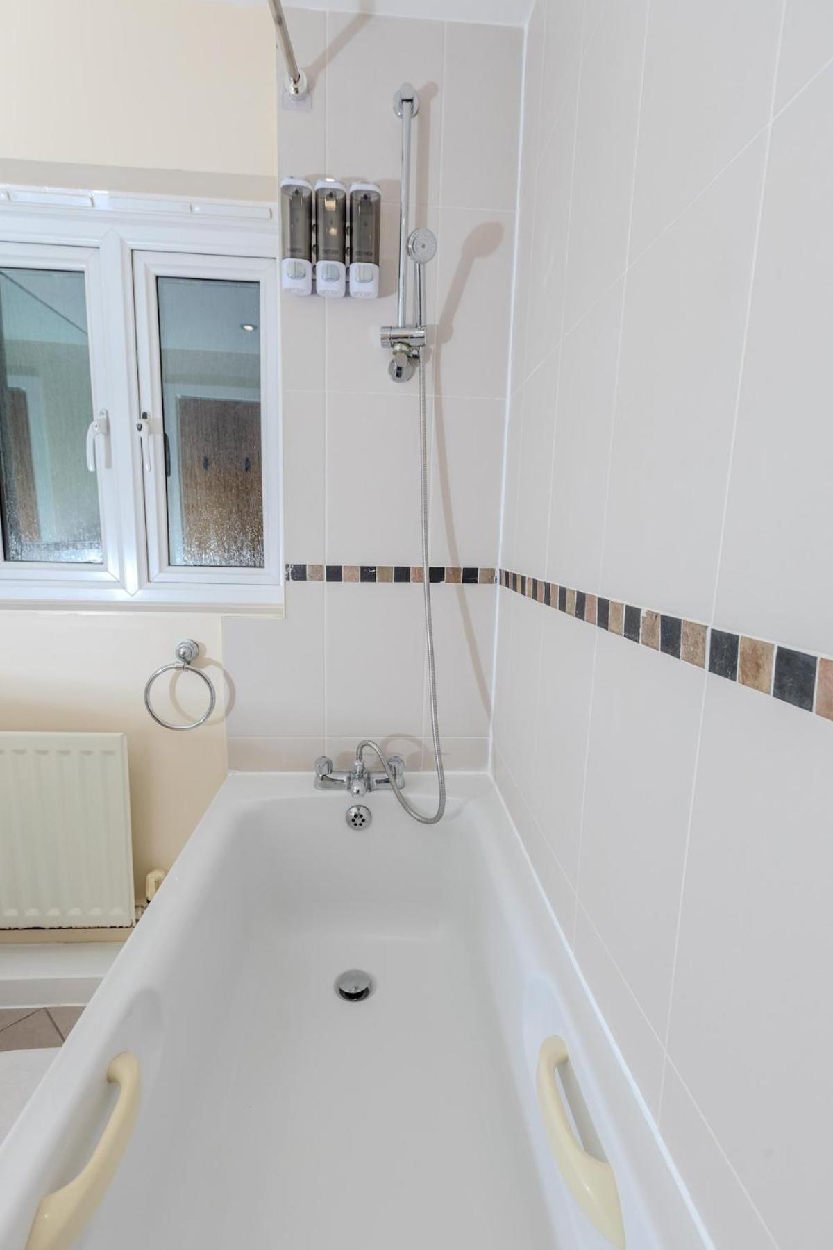 Villa 5-Bed Modern & Luxurious House Snodland Esterno foto